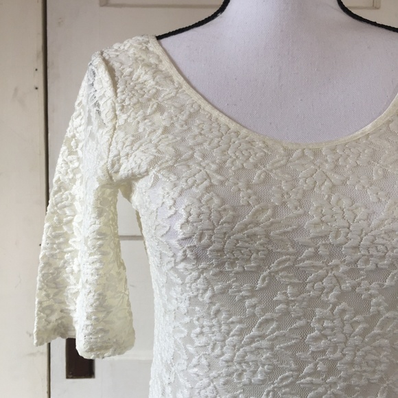 😊 BANANA REPUBLIC 3/4 Sleeve Sheer Ivory Top - Picture 2 of 8